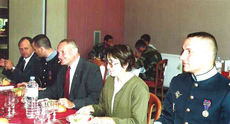 Num04.jpg - ...