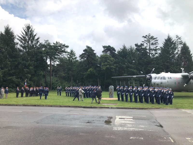 3_219484386_368359267984319_3032121263932413828_n.jpg - Nos filleuls de la 60 e  promotion de l'ÉMIA sous les armes.