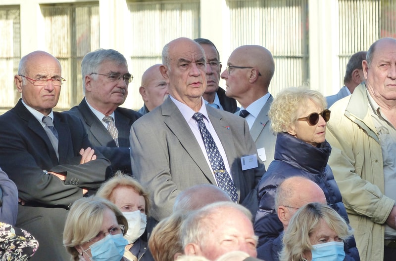 12_clement_P1230290.jpg - ...