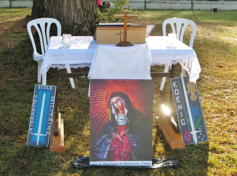 1_lerat_IMG_0118.jpg - L'autel...