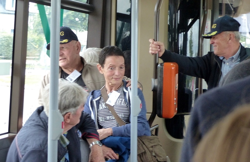 3_clement_P1230903.jpg - Certains préfèrent le trajet en bus.