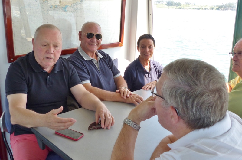 12_clement_P1240006.jpg - Après le repas...