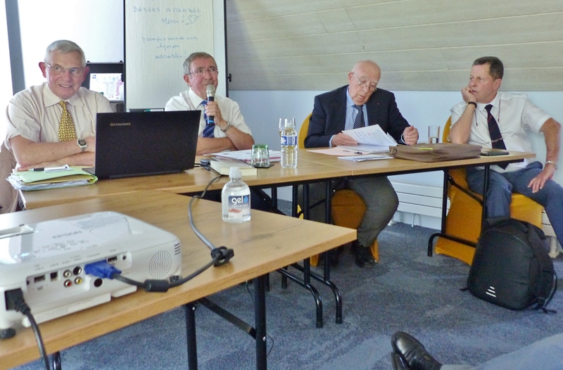 1_clement_P1240026.jpg - Le bureau au complet.