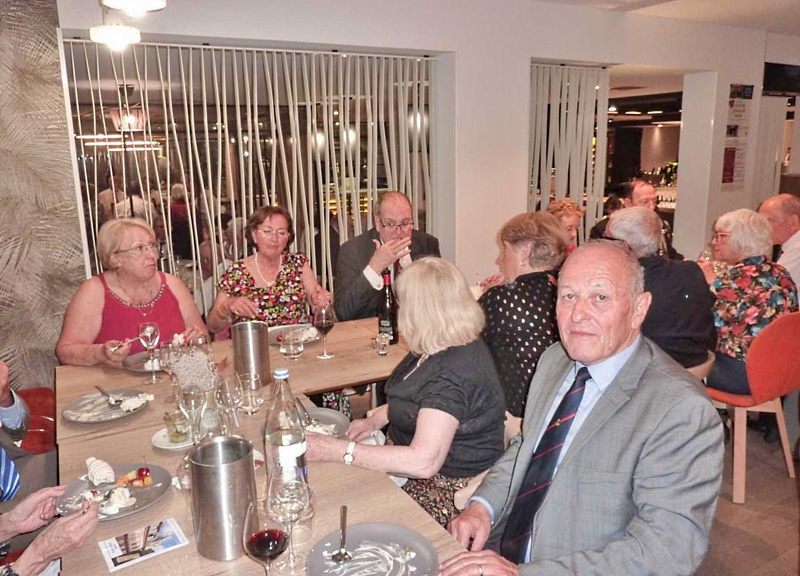 23_eby_P1030193.jpg - ...