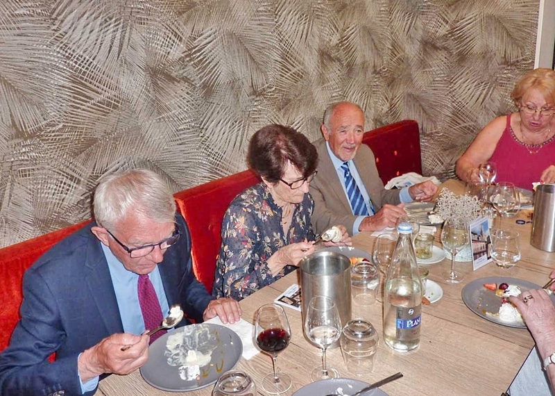 24_eby_P1030194.jpg - ...