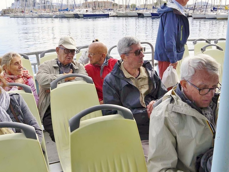 03_eby__img0215.jpg - ... le mal de mer.