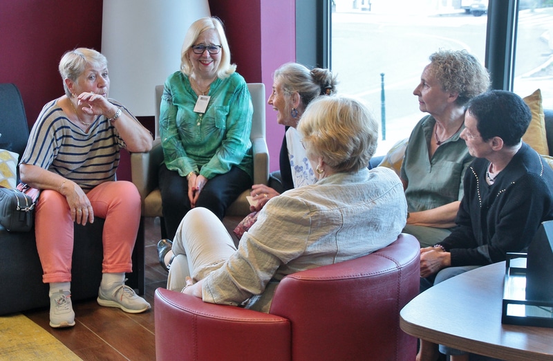 4_step_IMG_0126.jpg - Les épouses en attente...