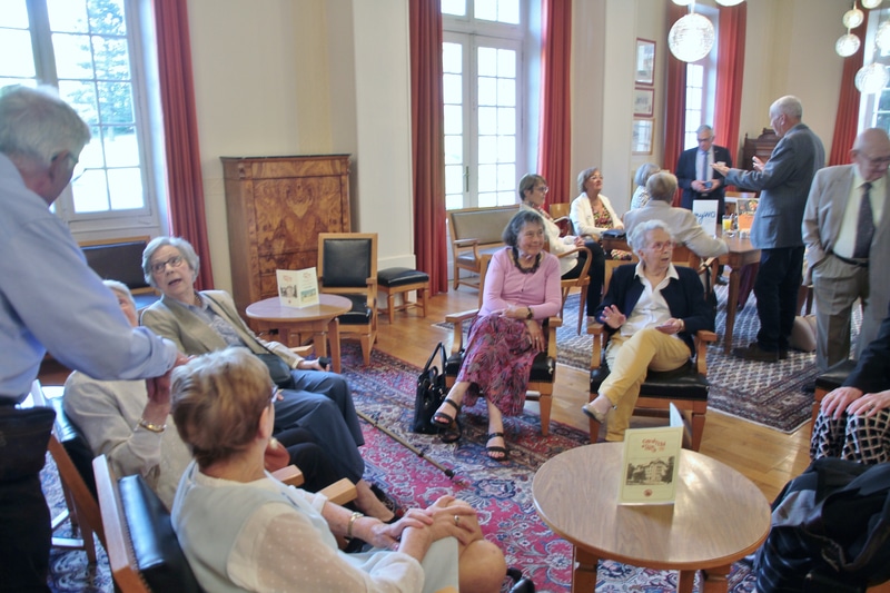 01_stephan_IMG_0209.jpg - En attendant l'heure du repas...