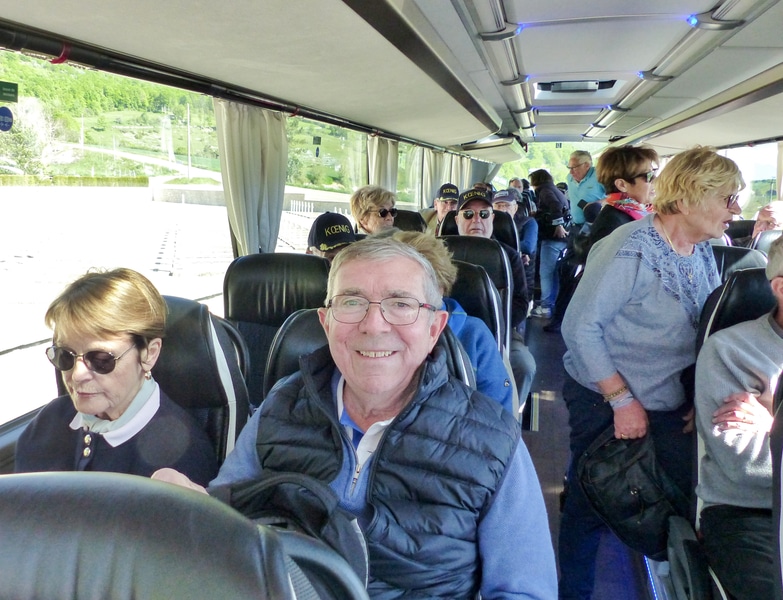 01_clement_P1280047.jpg - Dans le bus...